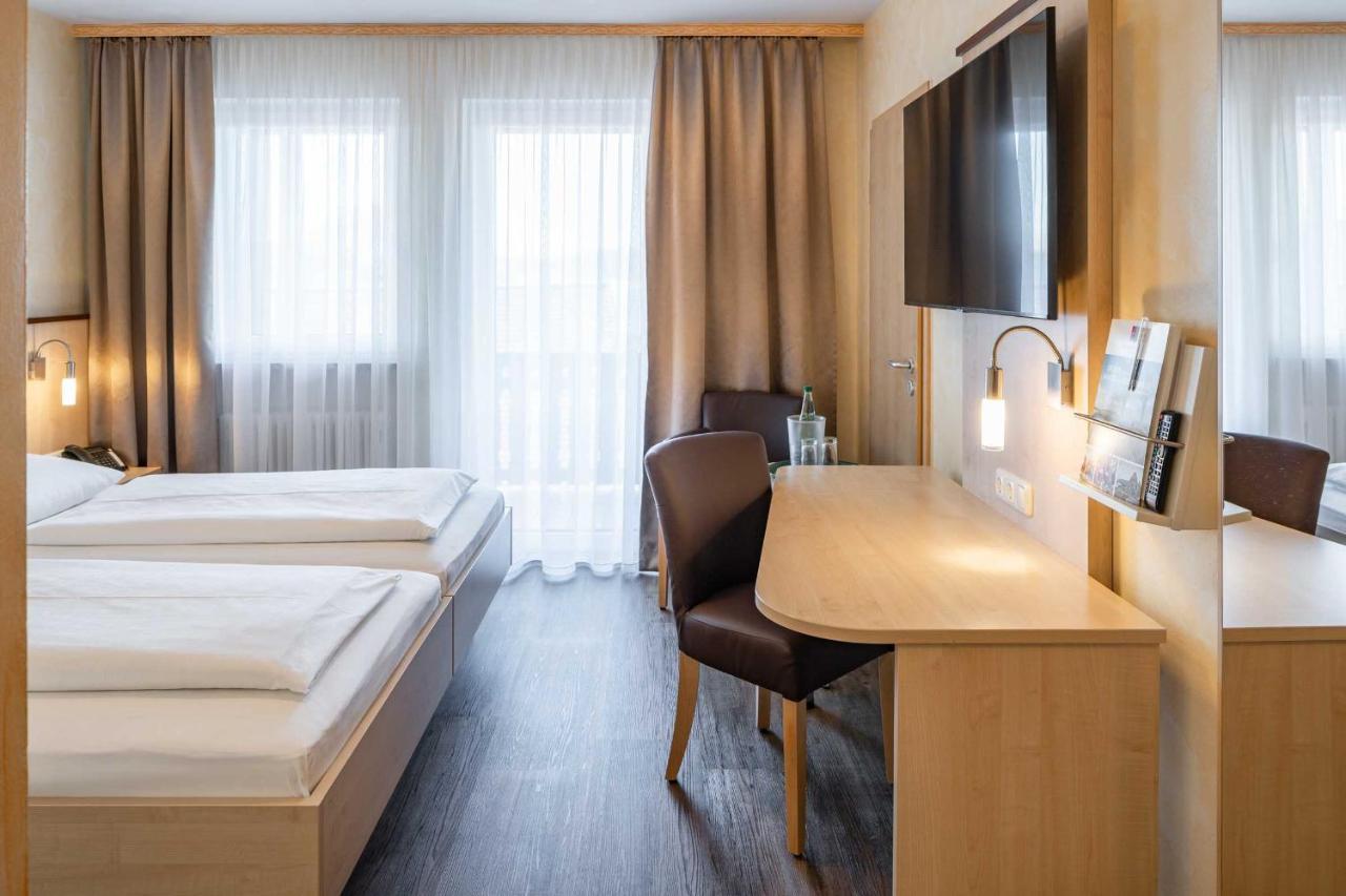 Hotel Wolfringmuehle Fensterbach Buitenkant foto