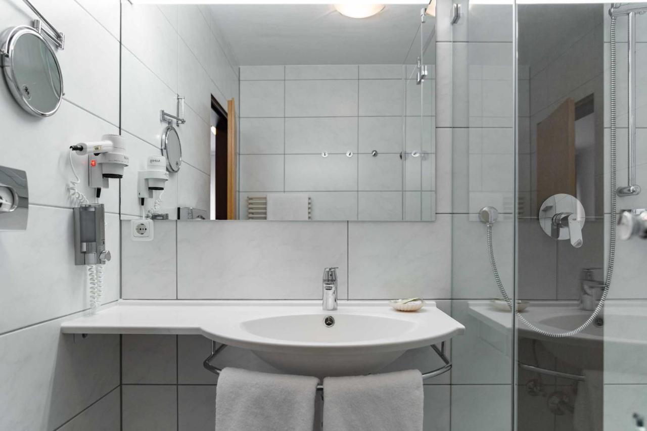 Hotel Wolfringmuehle Fensterbach Buitenkant foto